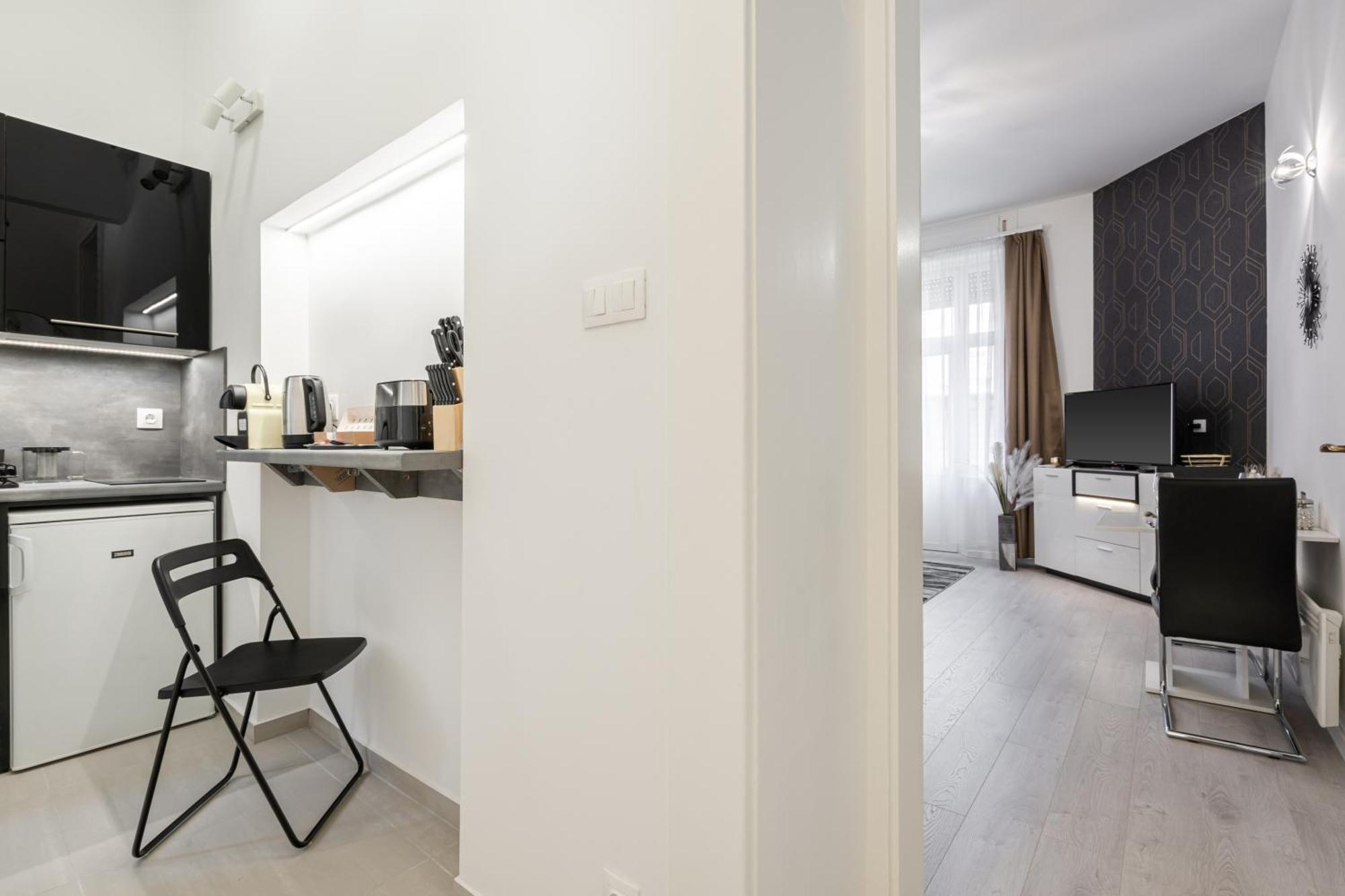 Dorsett Heights Apartment Будапеща Екстериор снимка